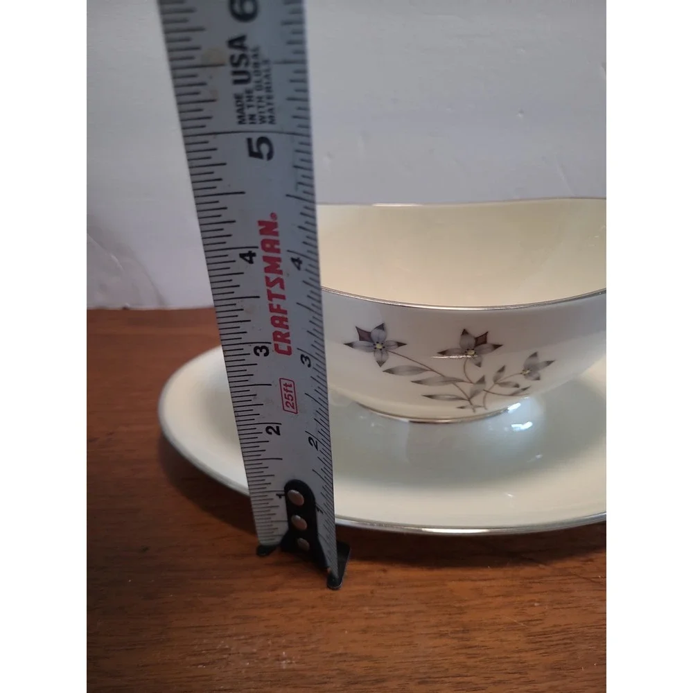 VINTAGE LENOX PRINCESS X516 OVAL GRAVY BOAT W ATTACHED UNDERPLATE Floral Gray